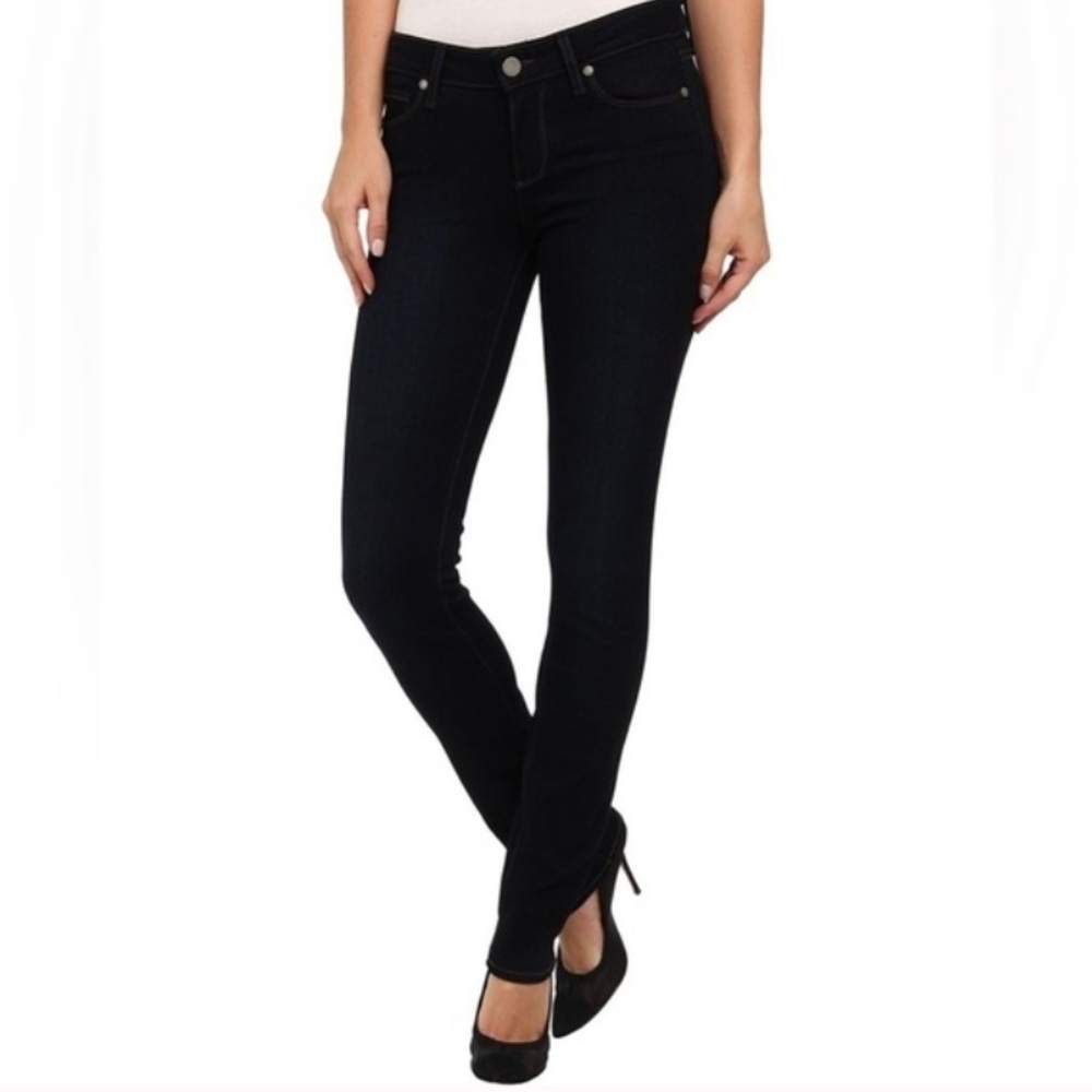 Classic Women's Black Skinny Jeans